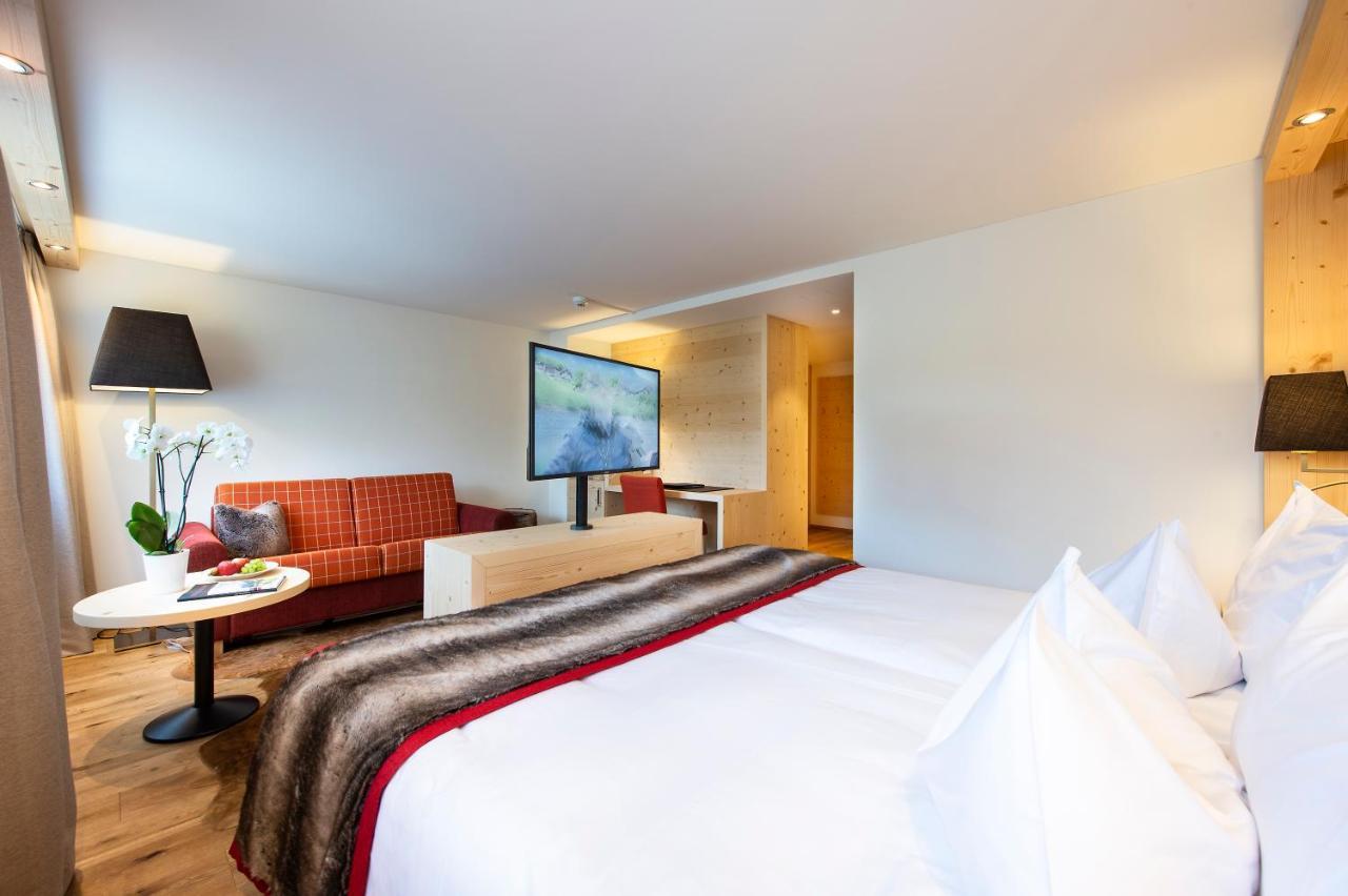 Golfhotel Les Hauts De Gstaad & Spa Room photo