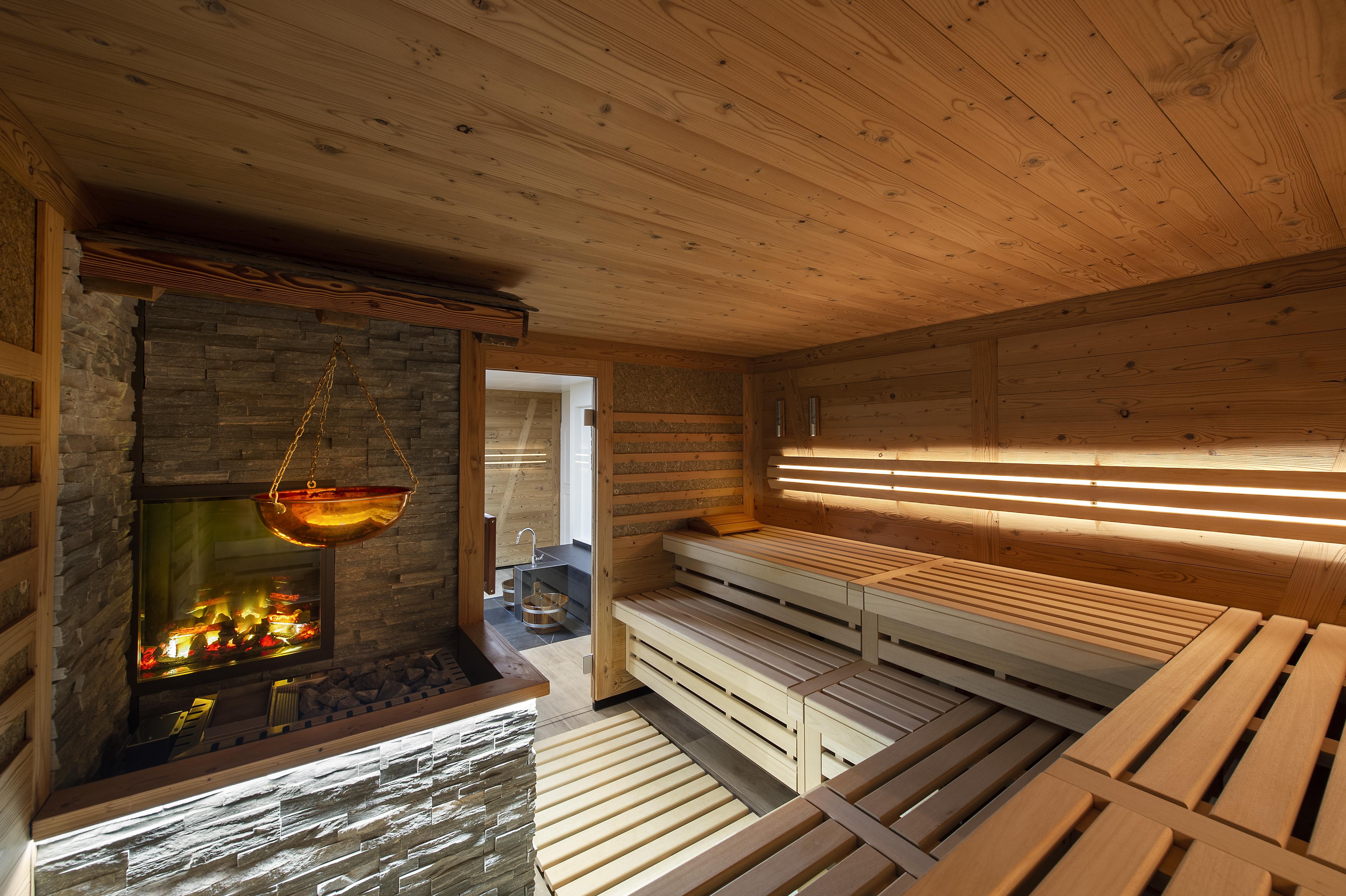Golfhotel Les Hauts De Gstaad & Spa Exterior photo