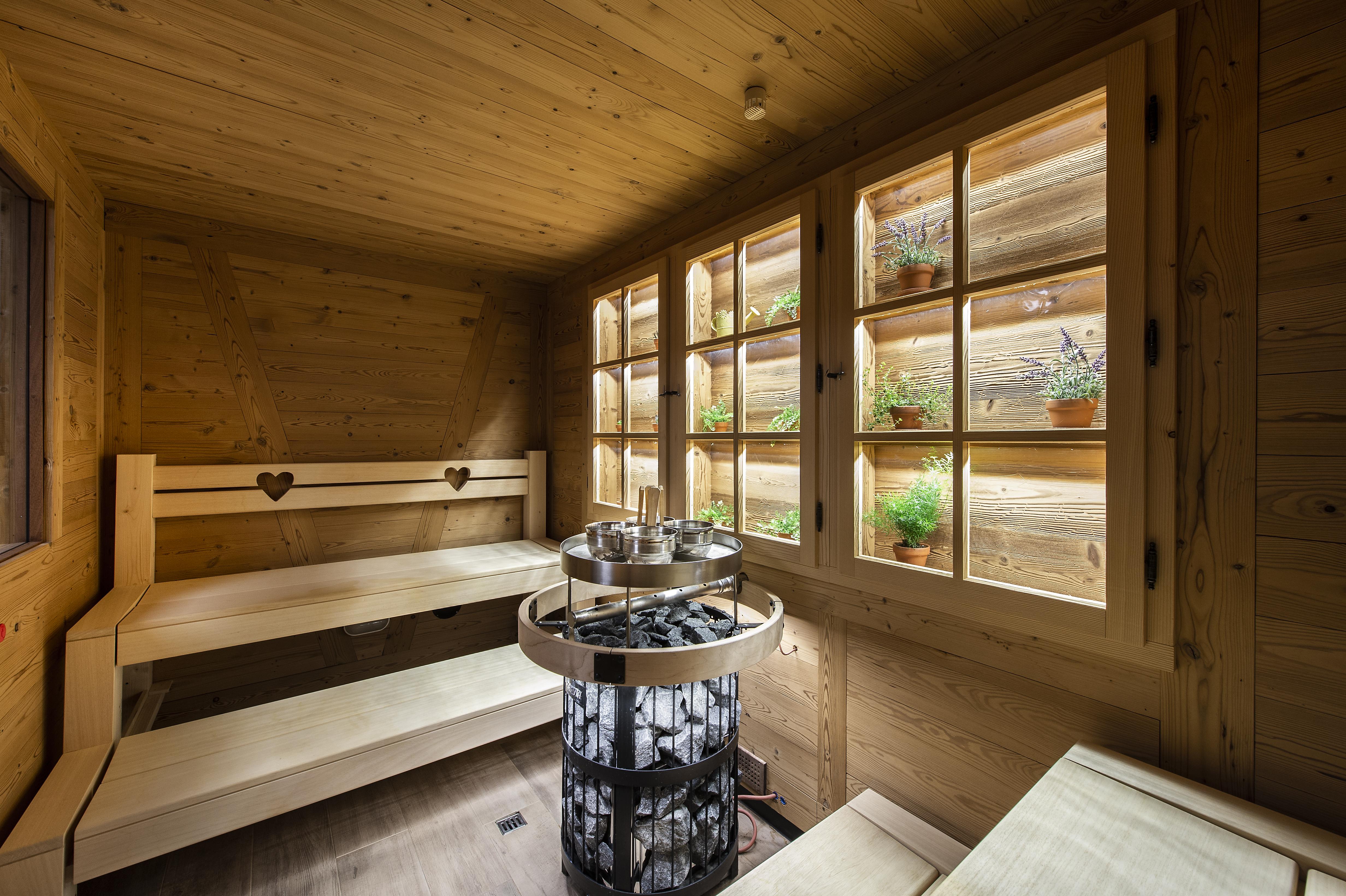 Golfhotel Les Hauts De Gstaad & Spa Exterior photo